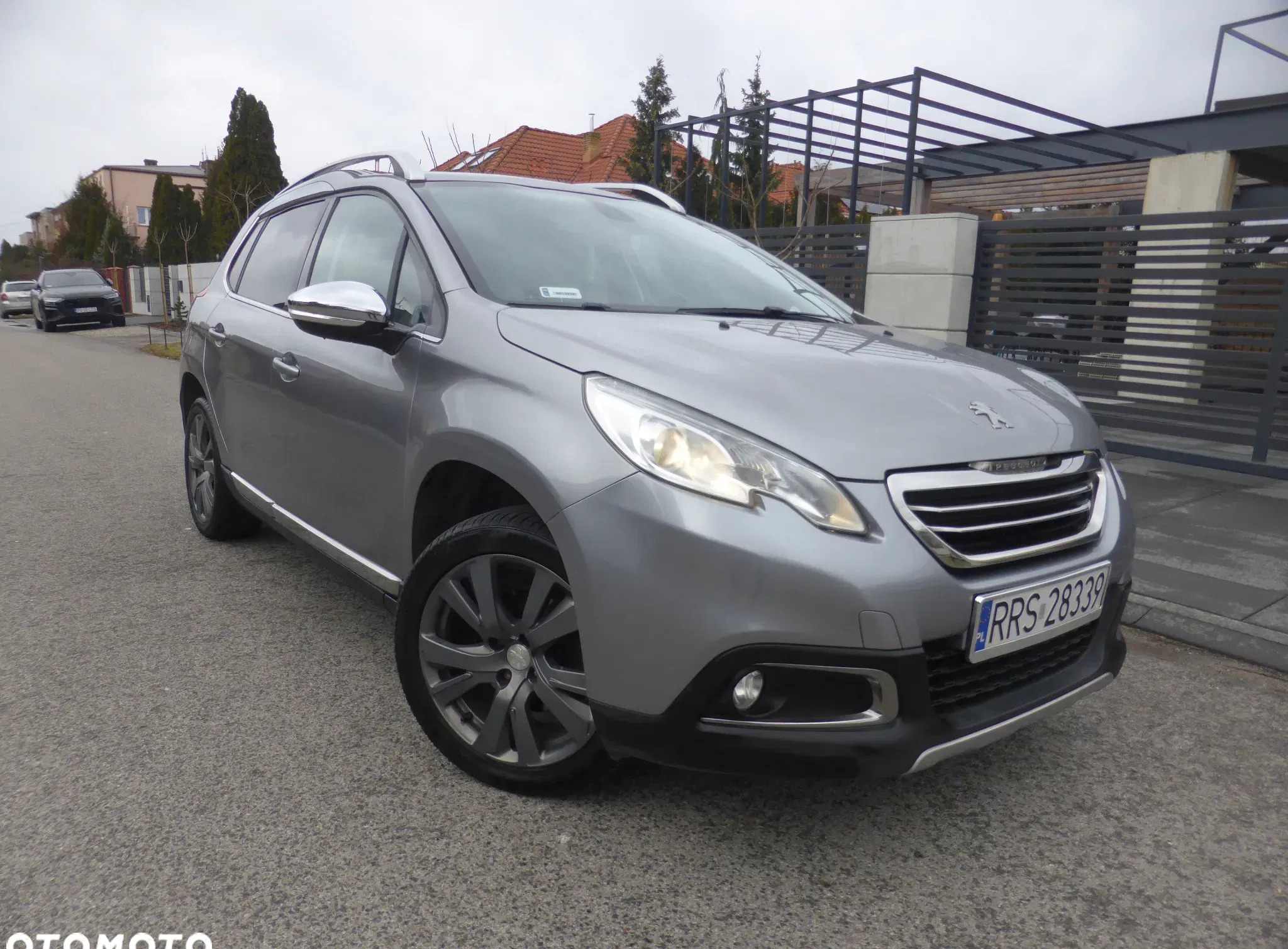 mazowieckie Peugeot 2008 cena 31900 przebieg: 186000, rok produkcji 2013 z Radom